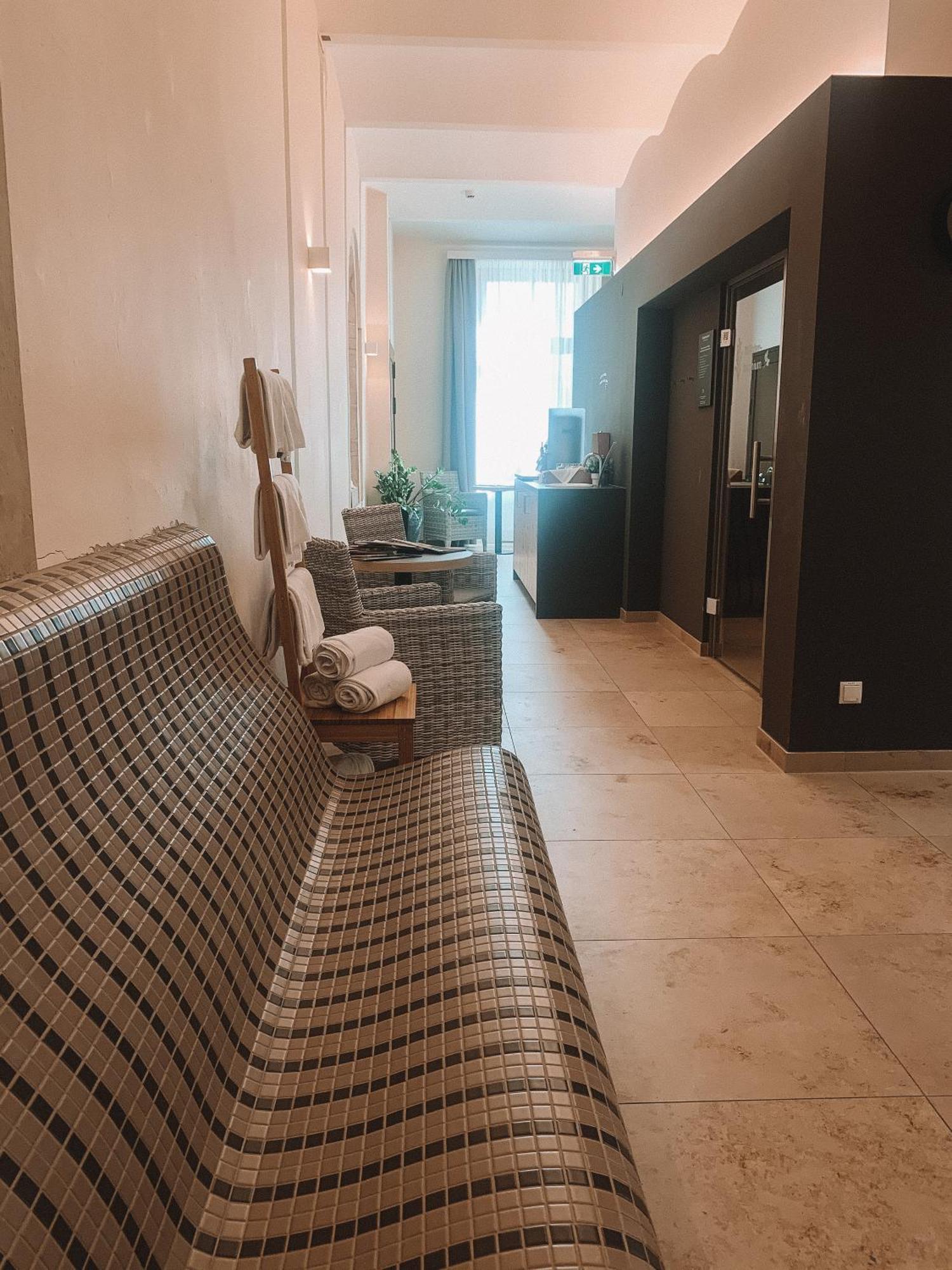 JUFA Hotel Stift Gurk Eksteriør billede